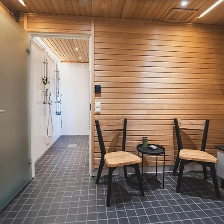 & Caravan Lehtiniemi - *