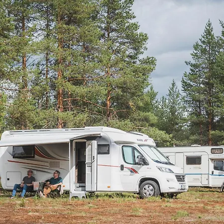 Pensionat & Caravan Lehtiniemi - *