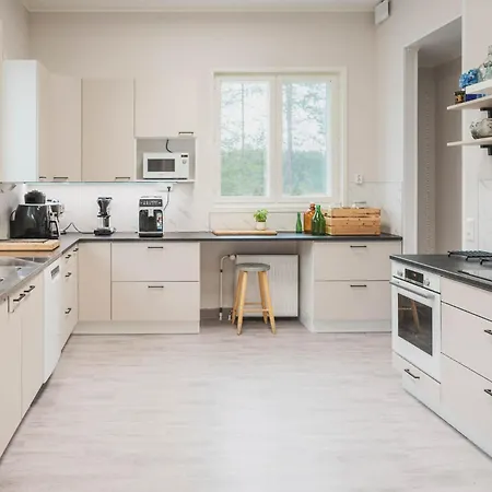 & Caravan Lehtiniemi - *